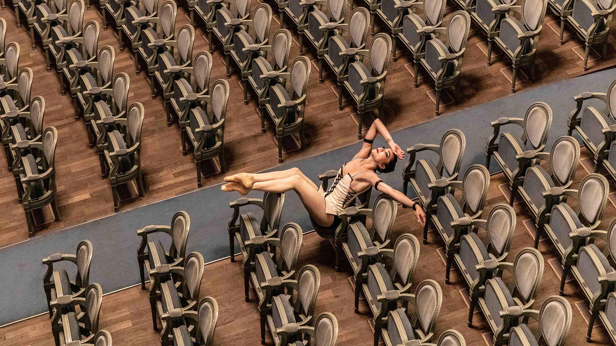 La double vie d’une danseuse classique passionnée de Harley-Davidson